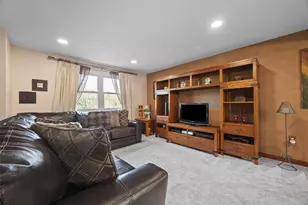 92 Buckhill Rd, Ross Twp, PA 15237 - Photo 11
