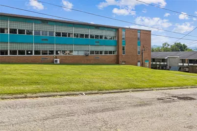 371 Linmore Ave, Baden, PA 15005 - Photo 5