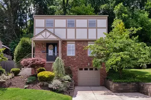 1385 Sturdy Oak Dr, Scott Township, PA 15220 - Photo 1