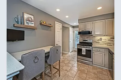 1385 Sturdy Oak Drive, Scott Township, PA 15220 - Photo 7