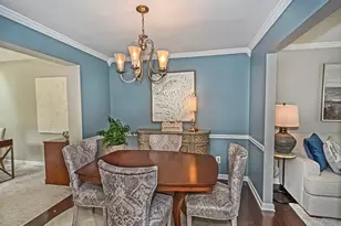 1385 Sturdy Oak Dr, Scott Township, PA 15220 - Photo 5