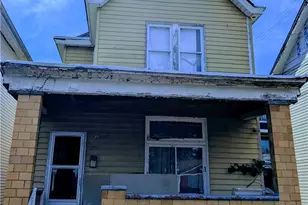 215 16th St, Beaver Falls, PA 15010 - Photo 1