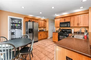 1833 Porter St, Conway, PA 15027 - Photo 9