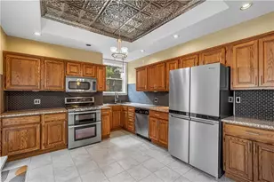 110 Pius St, Pittsburgh, PA 15203 - Photo 17