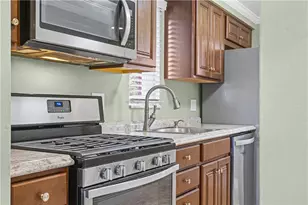 551 Lebanon Manor Dr, West Mifflin, PA 15122 - Photo 21