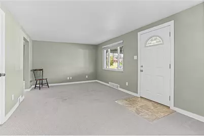 551 Lebanon Manor Dr, West Mifflin, PA 15122 - Photo 9
