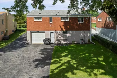 551 Lebanon Manor Dr, West Mifflin, PA 15122 - Photo 5