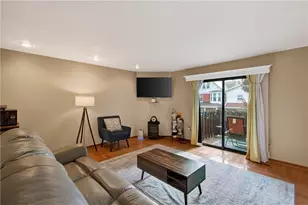 104 Longfellow Ct, Pittsburgh, PA 15218 - Photo 9