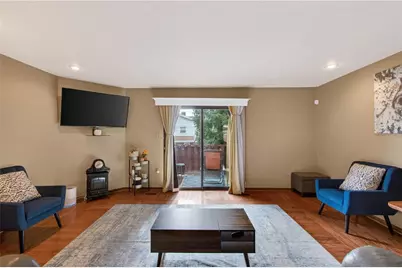 104 Longfellow Ct, Pittsburgh, PA 15218 - Photo 11