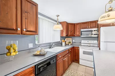 312 Gringo Independence Rd #R, Hopewell Township, PA 15001 - Photo 5