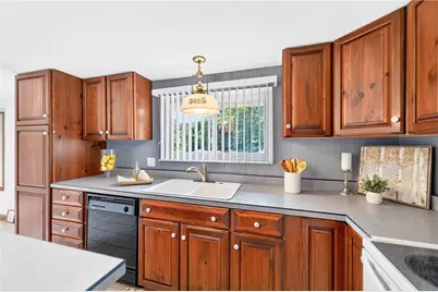 312 Gringo Independence Rd #R, Hopewell Township, PA 15001 - Photo 9