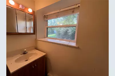 932 Dixon Ave, North Versailles, PA 15137 - Photo 25