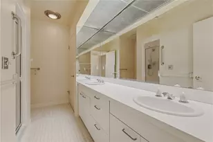 146 N Bellefield Ave, Pittsburgh, PA 15213 - Photo 33