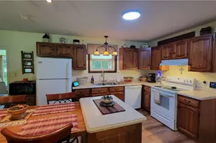 636 Beaver Dam Rd, Somerset Township, PA 15541 - Photo 5