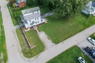 404 Hawthorne St, Hickory Township, PA 16101 - Photo 7