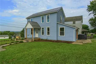 404 Hawthorne St, Hickory Township, PA 16101 - Photo 3