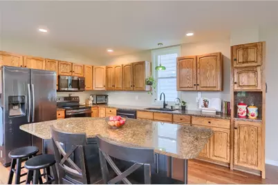 404 Hawthorne St, New Castle, PA 16101 - Photo 9