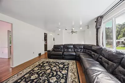50 Dundalk Dr, Pittsburgh, PA 15235 - Photo 5