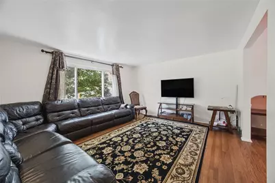 50 Dundalk Dr, Pittsburgh, PA 15235 - Photo 3
