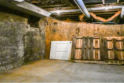 412 Wood St, California, PA 15419 - Photo 43
