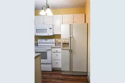 412 Wood St, California, PA 15419 - Photo 7