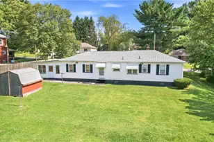 310 Woodland Ave, Farrell, PA 16121 - Photo 31