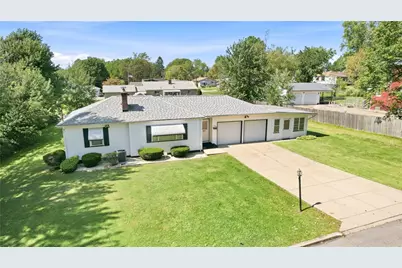 310 Woodland Ave, Farrell, PA 16121 - Photo 1