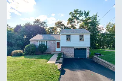 160 Rivercrest Dr, Moon/Crescent Twp, PA 15108 - Photo 1