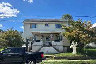 917 Crest Ave, Charleroi Boro, PA 15022 - Photo 1