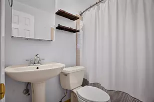 106 Susan Dr, Green Tree, PA 15220 - Photo 15