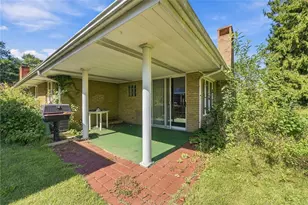 719 Locust St, Hempfield Township, PA 15601 - Photo 23