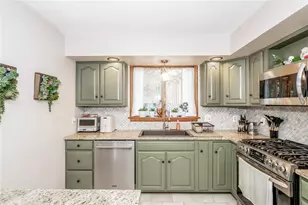 5210 Redwood Dr, White Township, PA 15701 - Photo 9