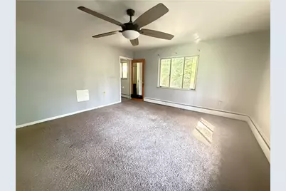 818 Fender Lane, Westmont Hilltop School District, PA 15905 - Photo 9