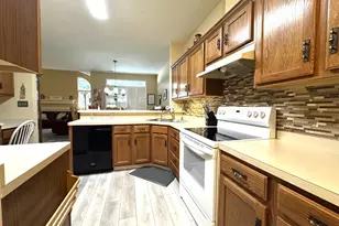 3534-4 Hunters Woods Blvd, Neshannock Township, PA 16105 - Photo 5