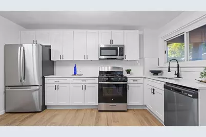 322 Wyoming St, Pittsburgh, PA 15211 - Photo 11