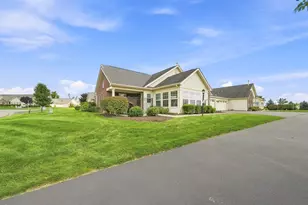2112 Southview Dr, Harmony Boro, PA 16037 - Photo 1