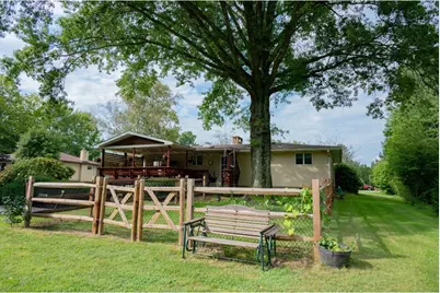 152 Oak Ridge Dr, Penn Township, PA 16002 - Photo 21