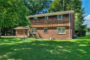 1315 Sycamore St, Connellsville, PA 15425 - Photo 5