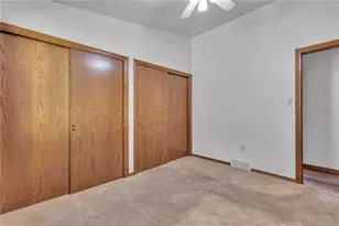 116 Appletree Dr, Brighton Township, PA 15009 - Photo 19