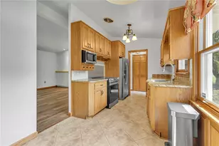 116 Appletree Dr, Brighton Township, PA 15009 - Photo 13