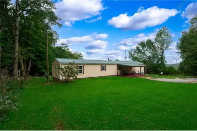917 Old Mercer Road, Springfield Township, PA 16137 - Photo 3