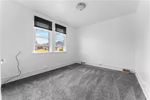 910 Edith St, Duquesne, PA 15110 - Photo 9