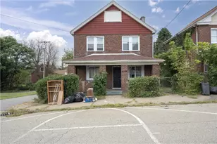 910 Edith St, Duquesne, PA 15110 - Photo 1