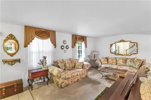 285 Shasta Dr, Pittsburgh, PA 15239 - Photo 5