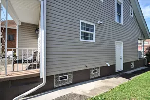 505 Crest Ave, Charleroi Boro, PA 15022 - Photo 31