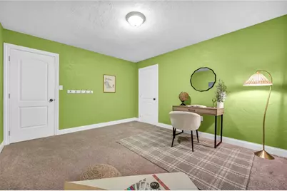 2001 Ashley Ct, Jeannette, PA 15644 - Photo 33