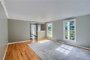 1225 Montclair Dr, Pittsburgh, PA 15241 - Photo 9