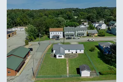 611 W Gibson Ave, Connellsville, PA 15425 - Photo 9