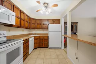 171 Roscommon Pl, Peters Township, PA 15317 - Photo 5
