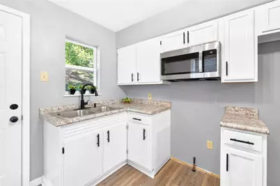 912 Benwood Ave, McKees Rocks, PA 15136 - Photo 9